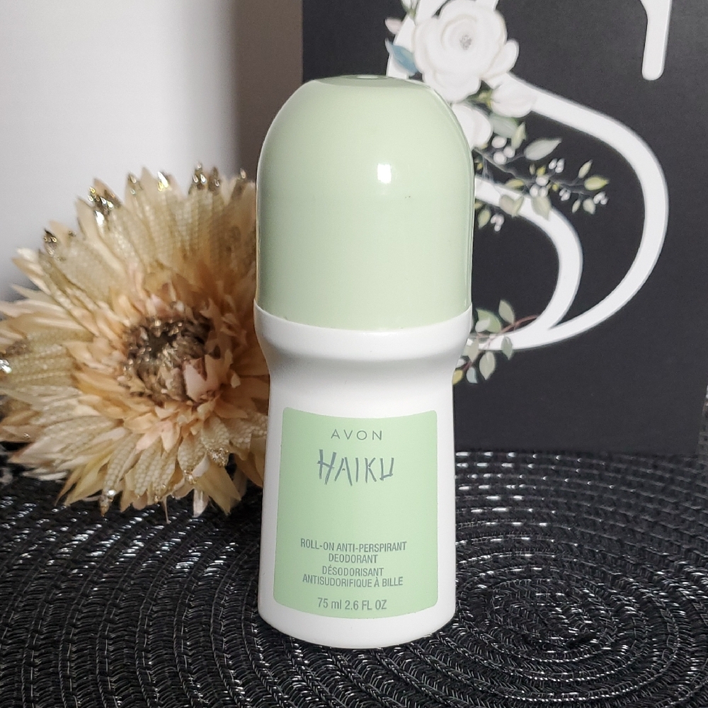 Avon Haiku Roll-On Deodorant ✨️